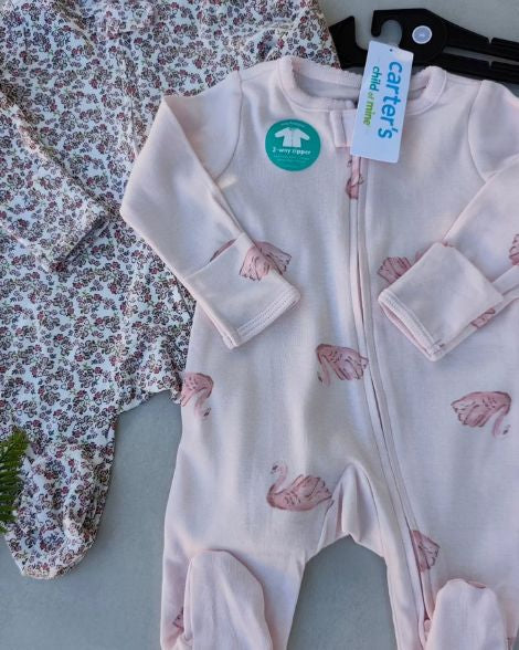 Pijamas Carter's Cisne Rosado para Bebé Niña